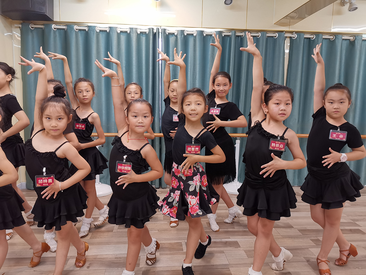 微信图片_2019082214154111.jpg 微信图片_2019082214154111.jpg